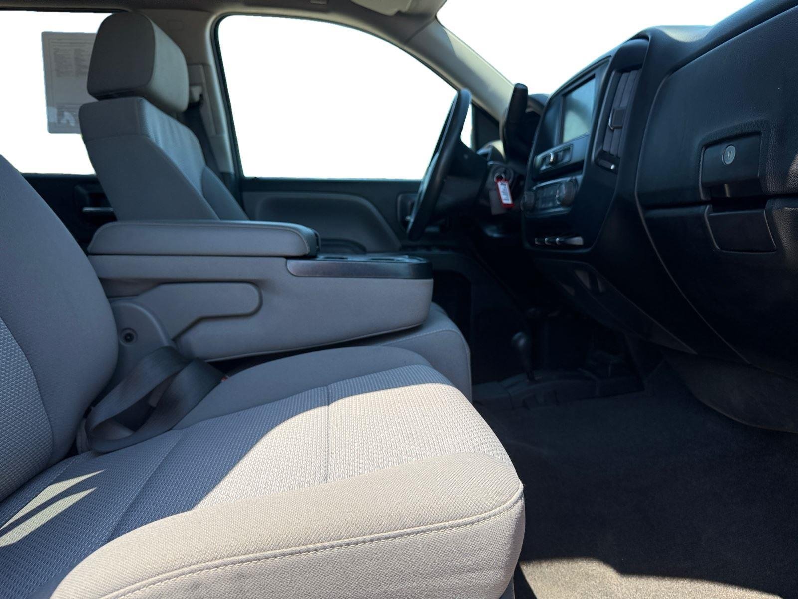 Used 2018 Red Hot Chevrolet Custom image 14