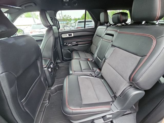 Used 2024 Silver Ford ST-Line image 27