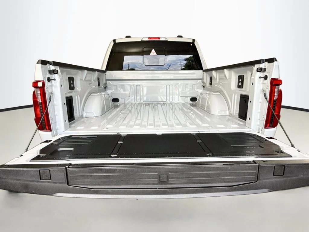 New 2026 Avalanche Ford XLT image 26