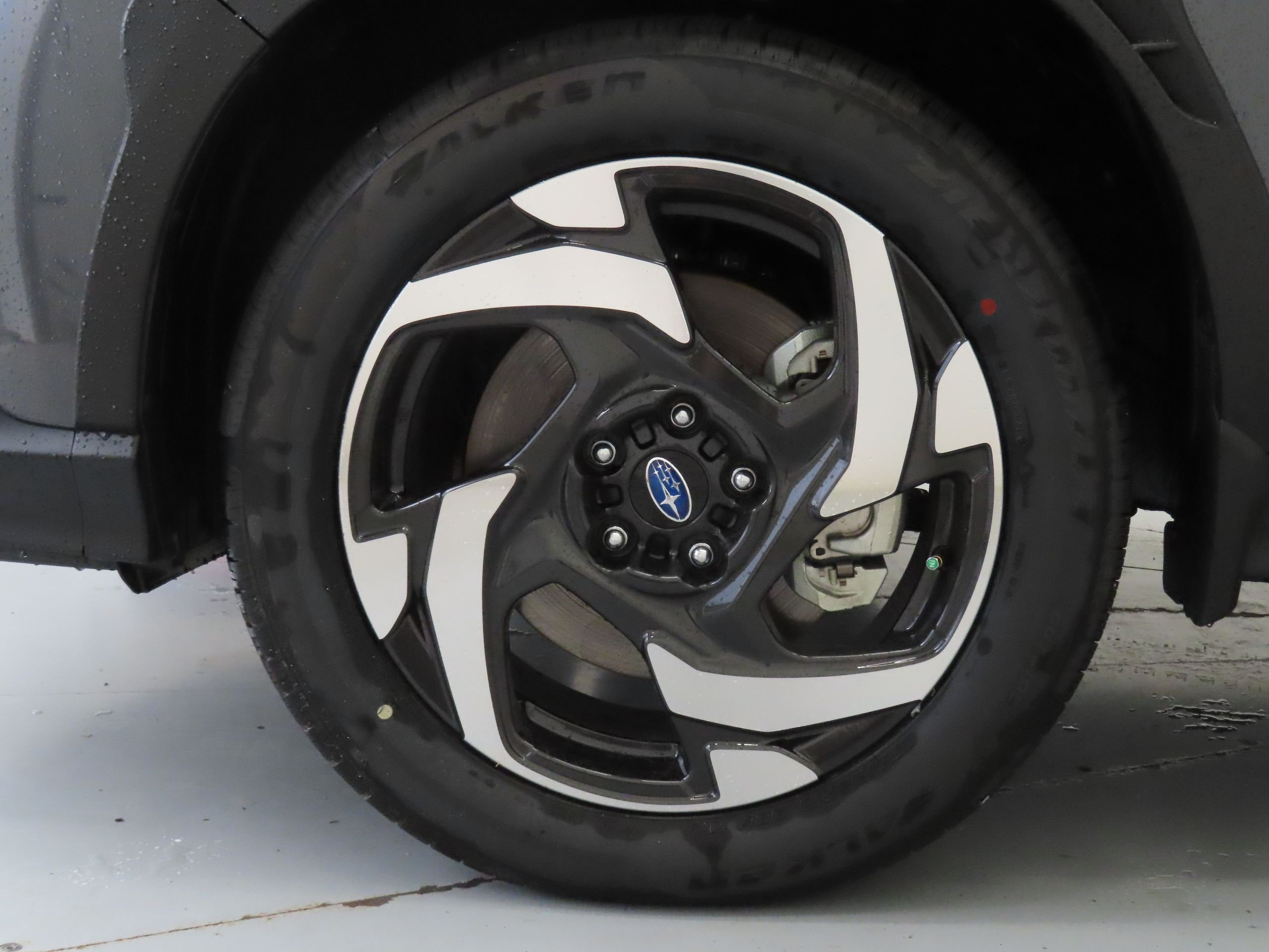 New 2026 MAGNETITE GRAY PEARL Subaru Limited Hybrid image 27