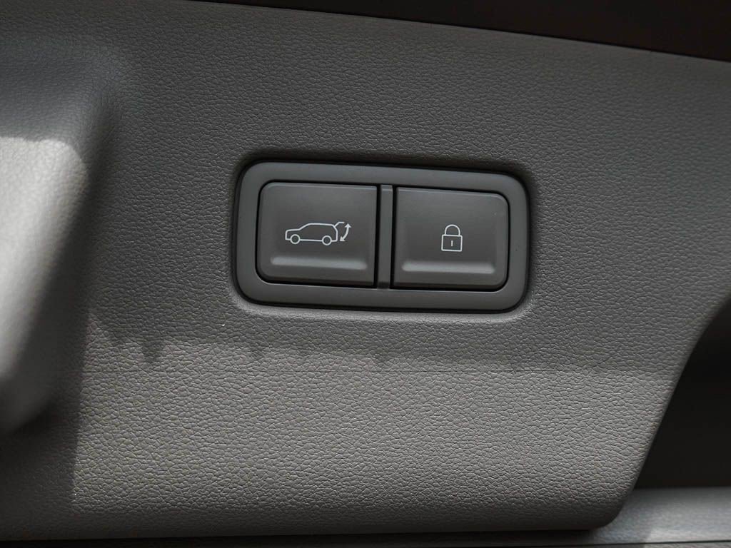 New 2026 Creamy White Pearl Hyundai SEL 7P AWD image 9