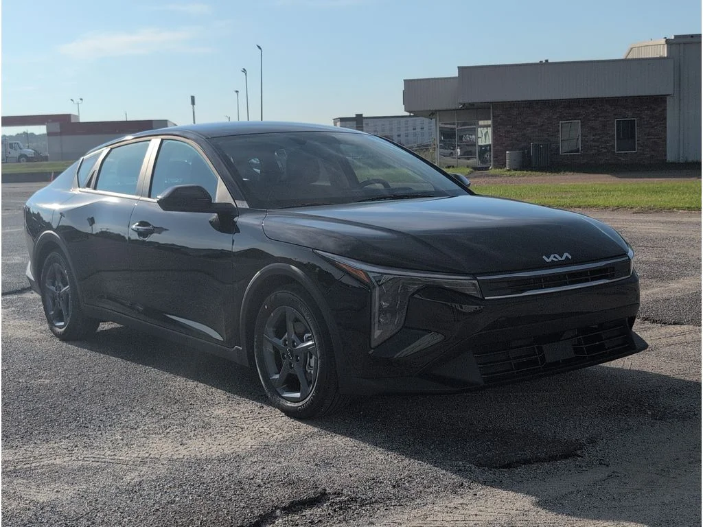 New 2026 BLACK Kia LXS FWD image 7