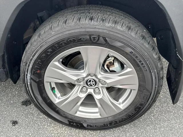 Certified Used 2024 SILVER SKY METALLIC Toyota  image 19