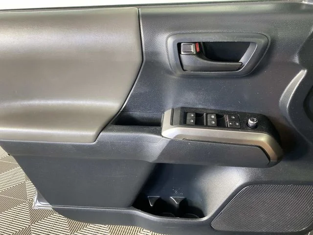 Used 2018 Gray Toyota SR5 image 22