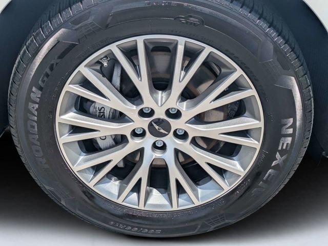 Used 2025 White Genesis 2.5T image 11