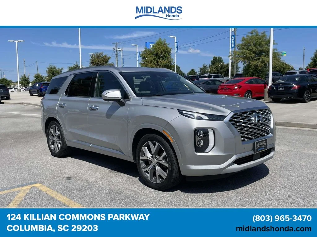 Used 2022 Silver Hyundai Limited image 1