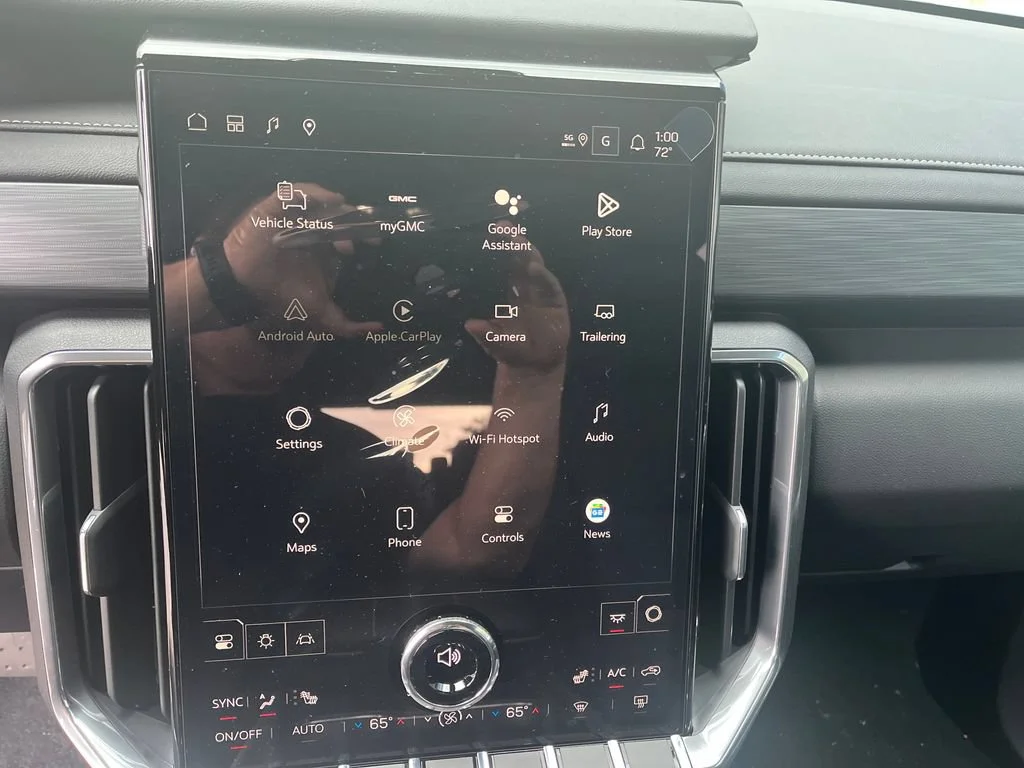 2026 GMC Acadia Elevation - Photo 10