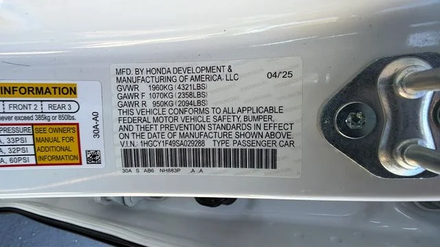 Used 2025 White Honda SE image 33