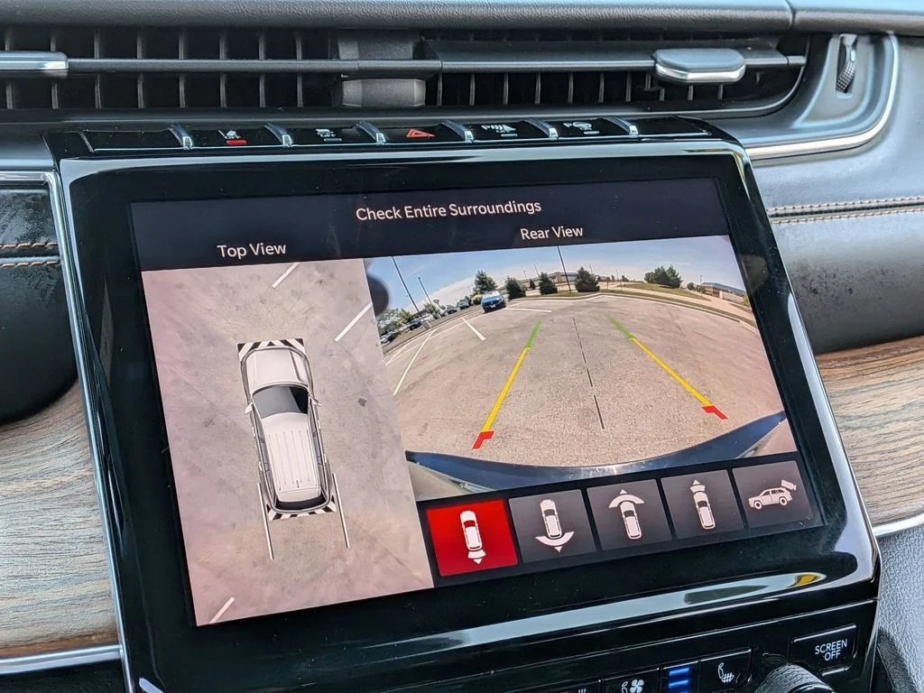 Used 2021 Black Jeep Summit image 19