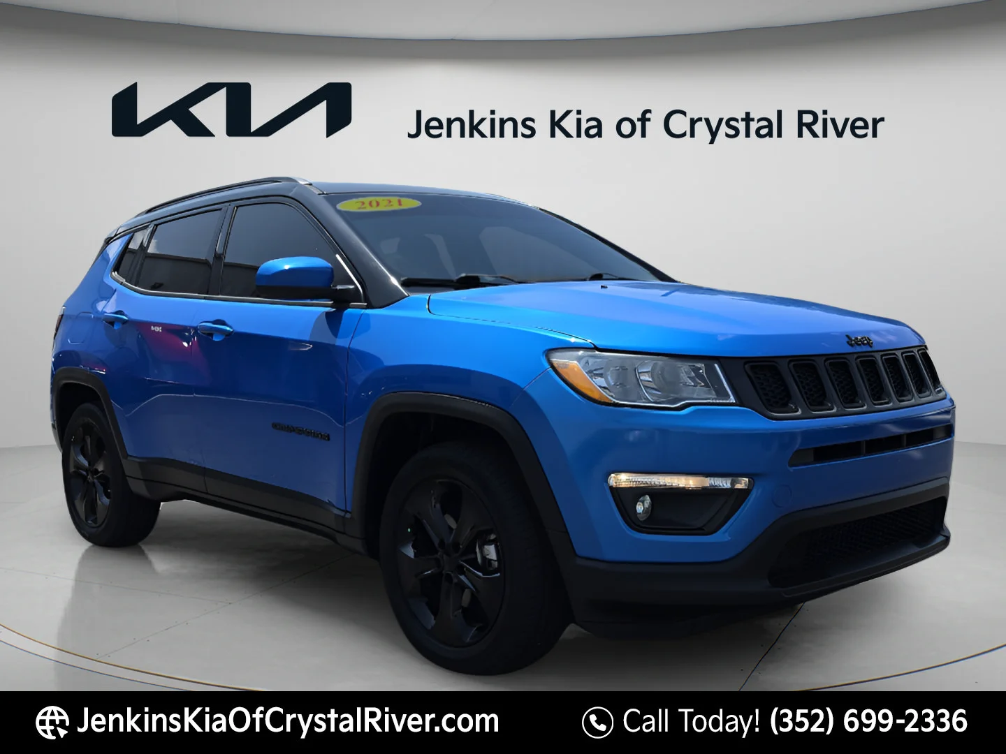 Used 2021 Laser Blue Pearlcoat Jeep Altitude image 1