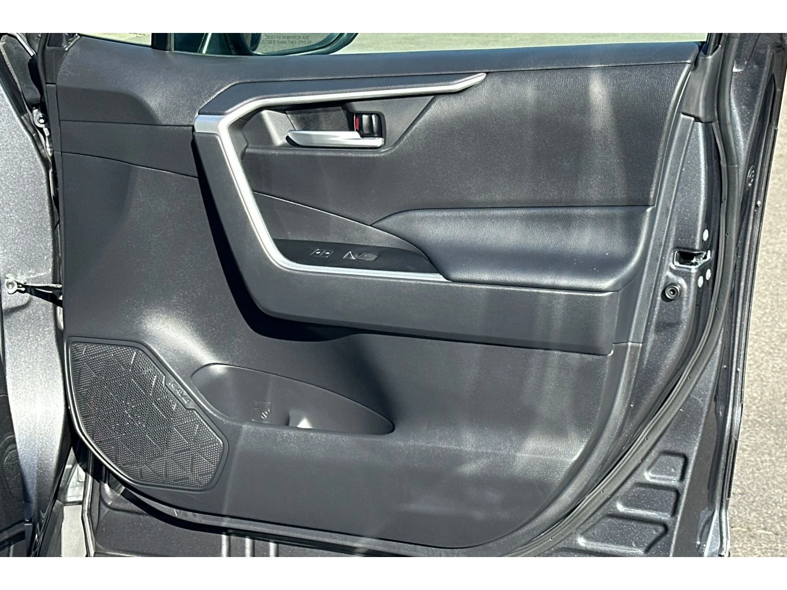Used 2023 Magnetic Gray Metallic Toyota XLE Premium image 21