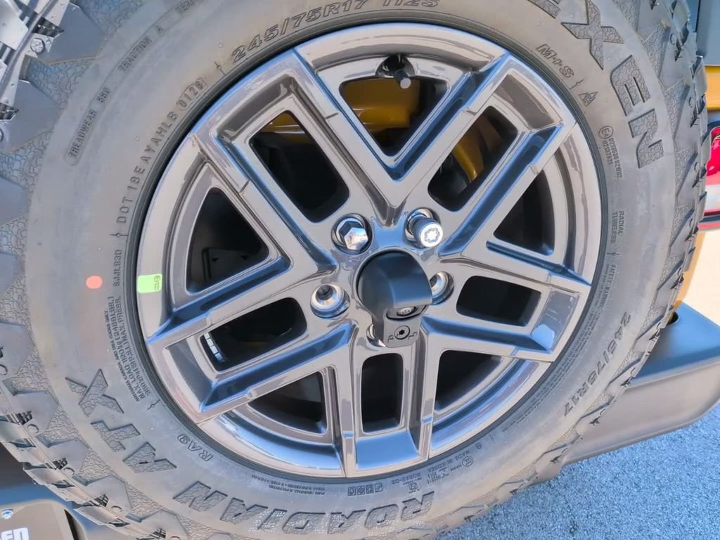 New 2026 Goldilocks Exterior Paint Jeep Sport S image 10