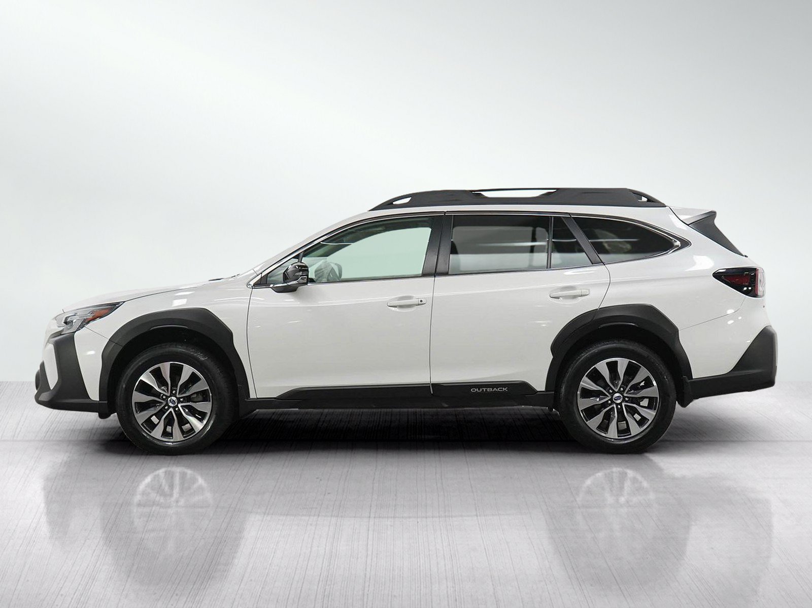 Used 2024 Subaru Outback Limited with VIN 4S4BTANCXR3107721 for sale in Burnsville, Minnesota