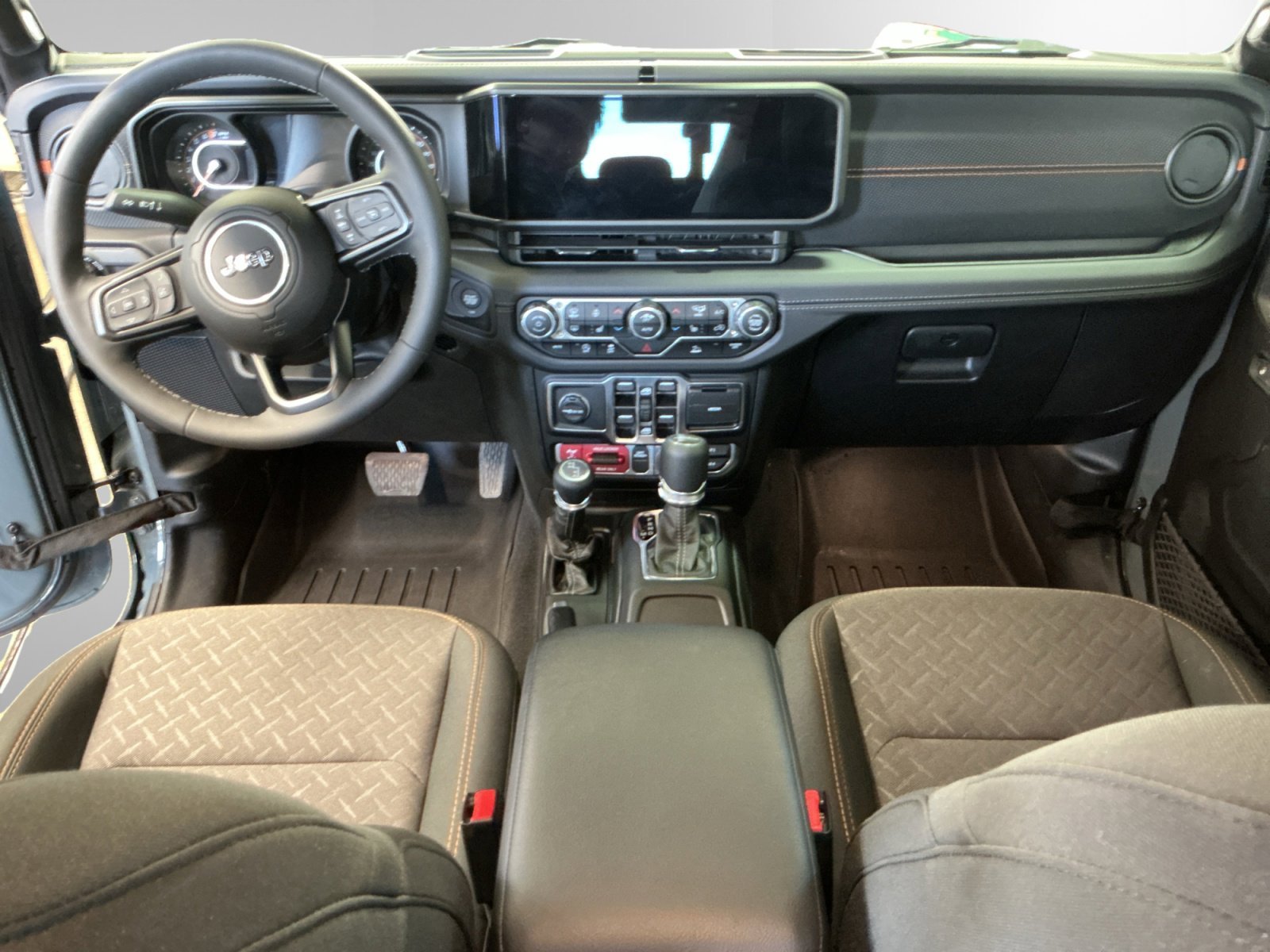 Used 2025 Anvil Clearcoat Jeep Mojave image 10