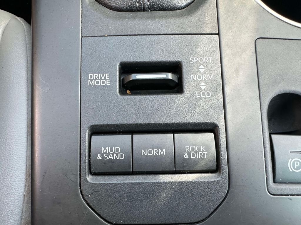 Used 2024 Silver Toyota XLE image 35