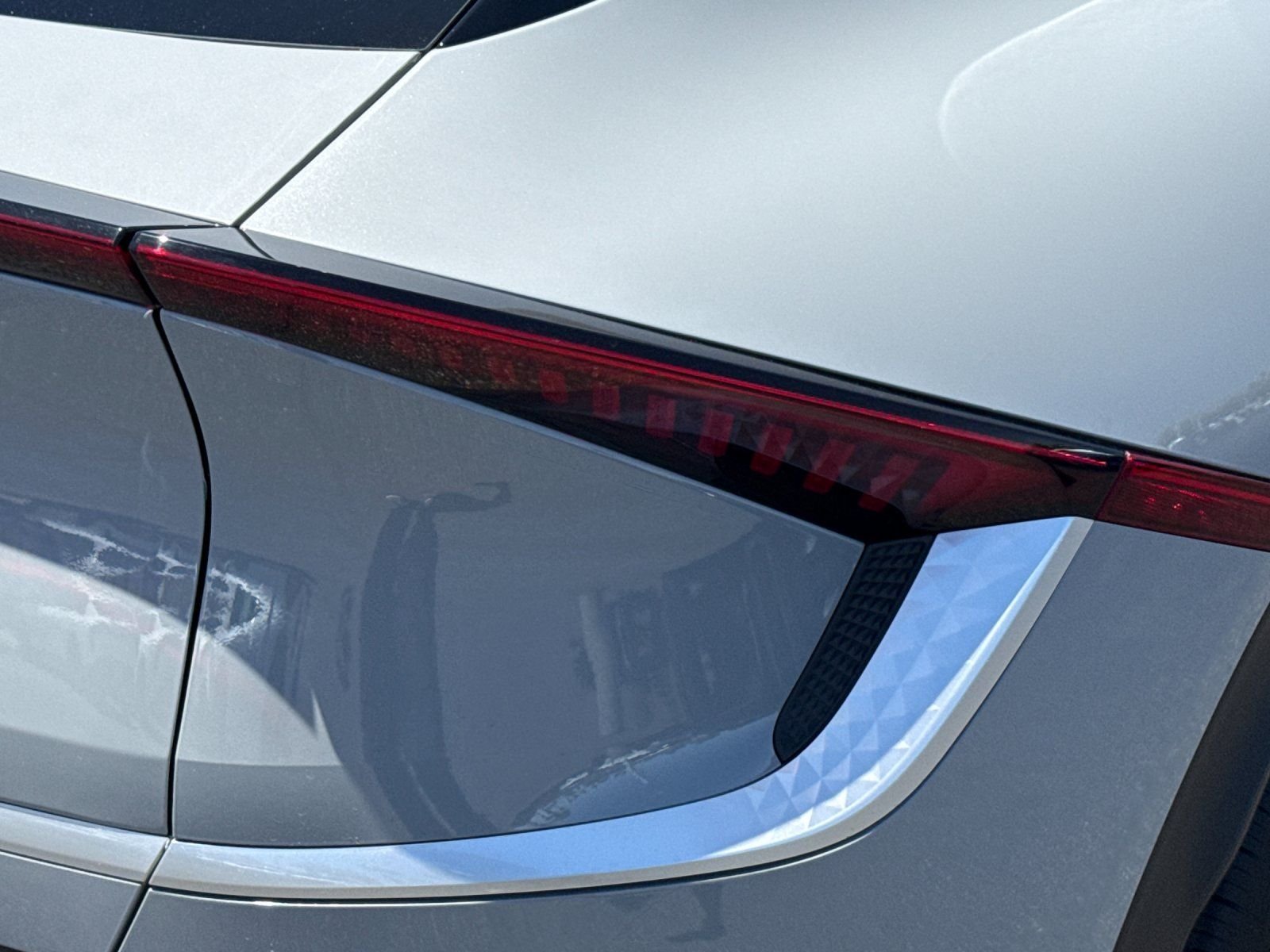 New 2026 Wolf Gray Kia LIGHT image 31