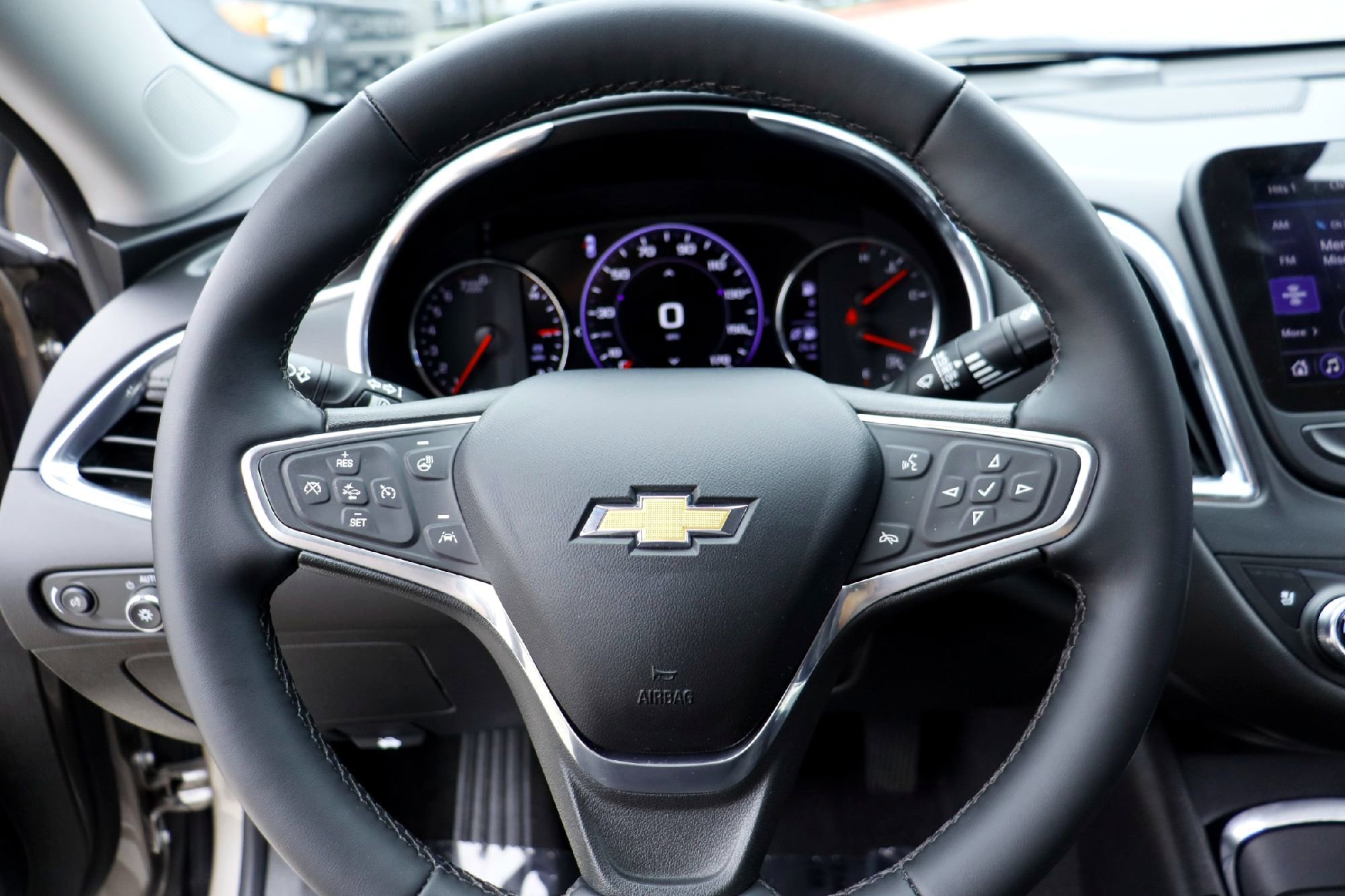 Used 2023 Mineral Gray Metallic Chevrolet LT image 11