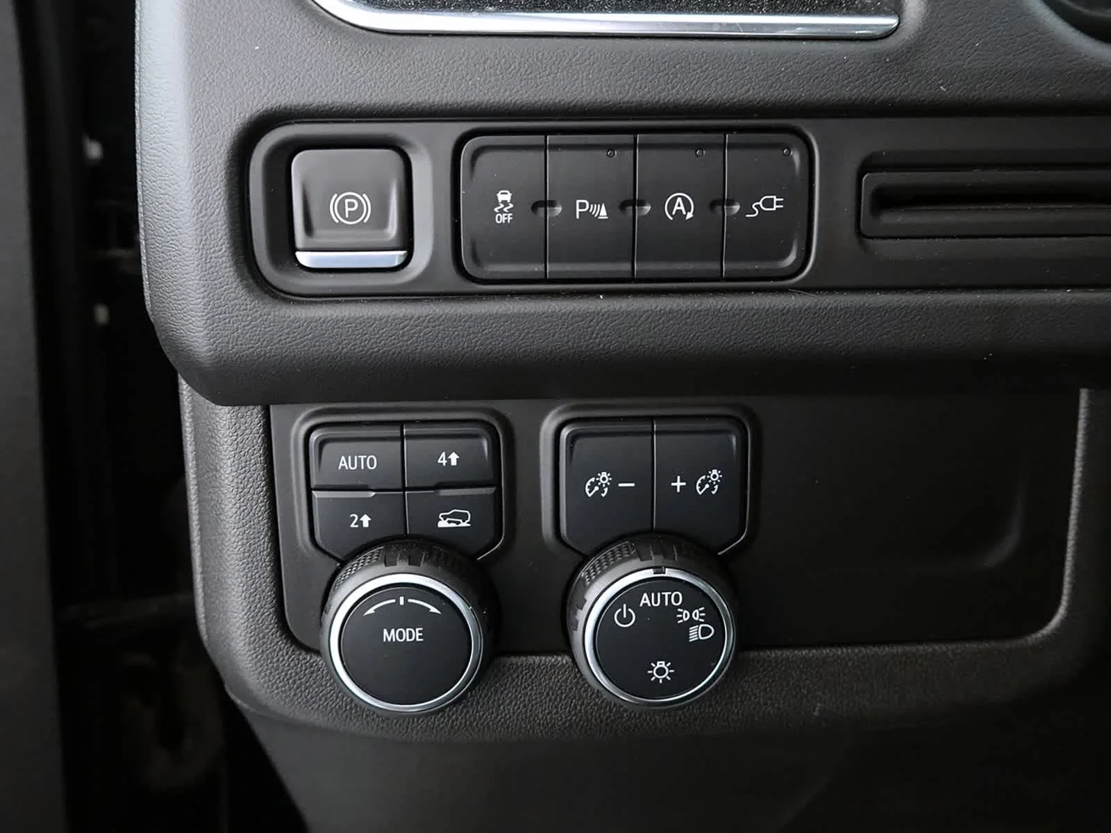 Used 2021 Black Chevrolet RST image 22