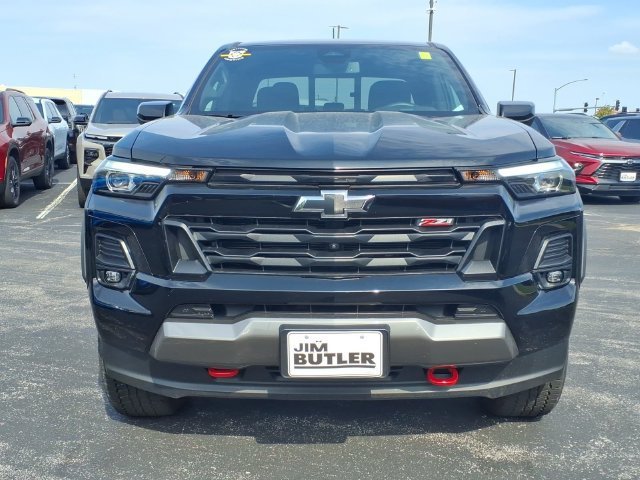 Used 2024 Black Chevrolet Z71 image 24
