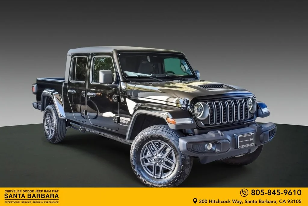 2026 Jeep Gladiator Sport S Auto's photo