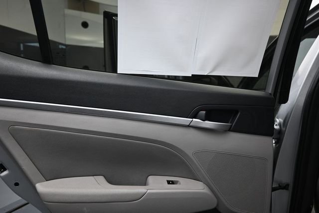 Used 2020 Silver Hyundai SEL image 9