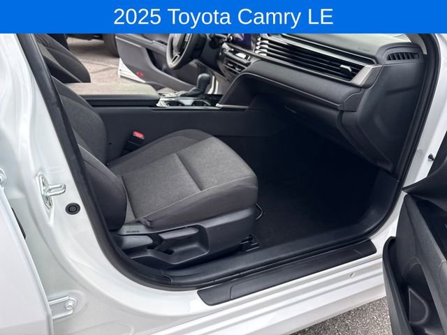 2025 Toyota Camry LE - Photo 34