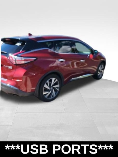 Used 2017 Red Nissan Platinum image 3