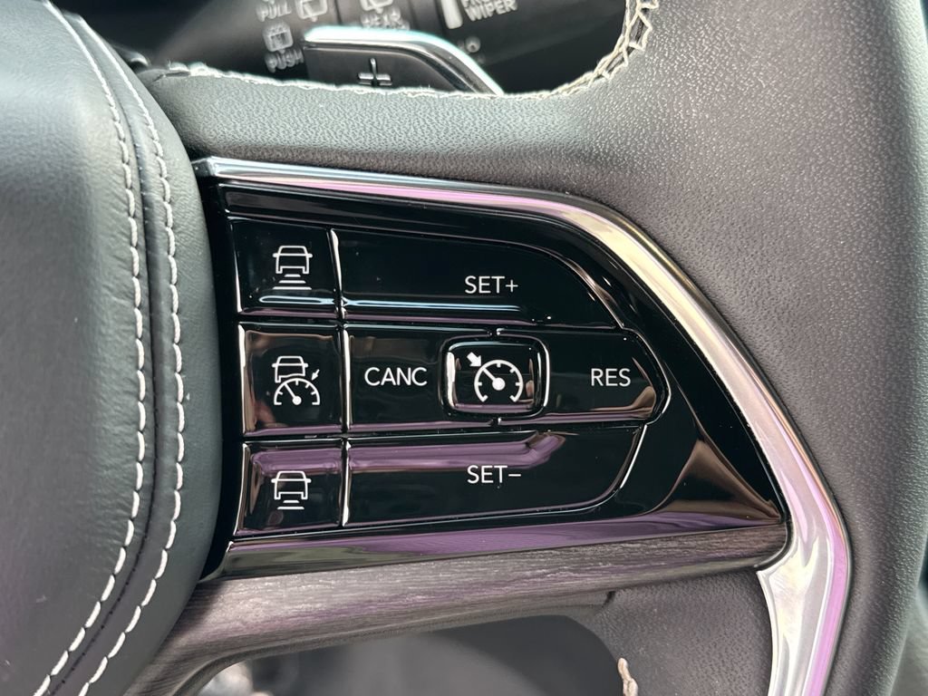2023 Jeep Grand Cherokee Overland - Photo 23