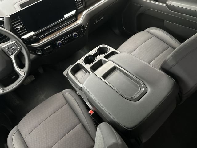 Used 2025 White Chevrolet LT image 25