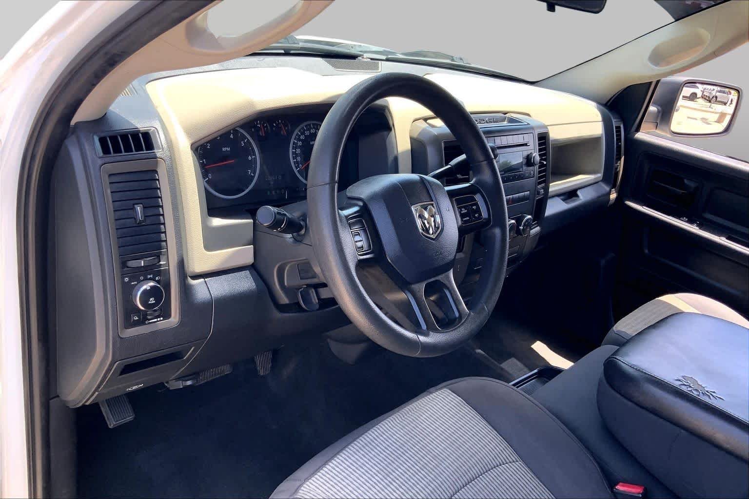 Used 2012 Bright White Ram Express image 16