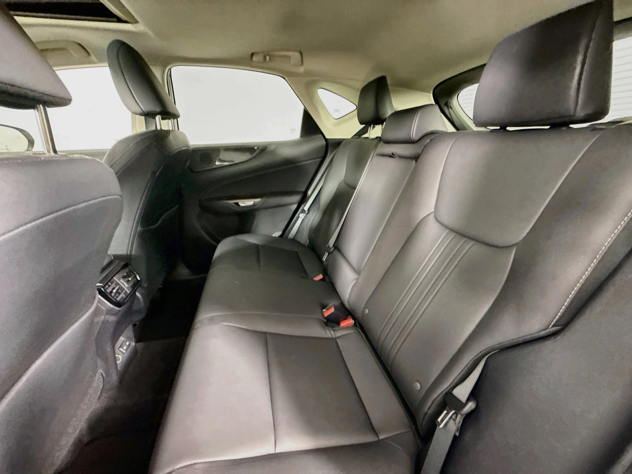 Certified Used 2025 White Pearl Lexus 350 image 22