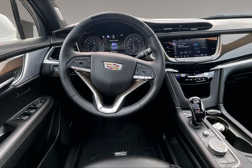 Used 2025 White Cadillac Premium Luxury image 5