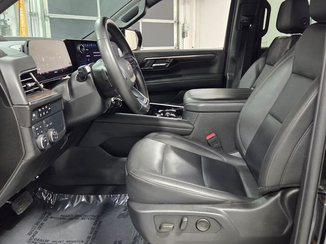 Used 2025 Black Chevrolet Z71 image 5