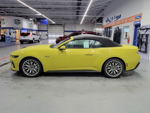 2025 Ford Mustang GT Premium Convertible - Photo 44