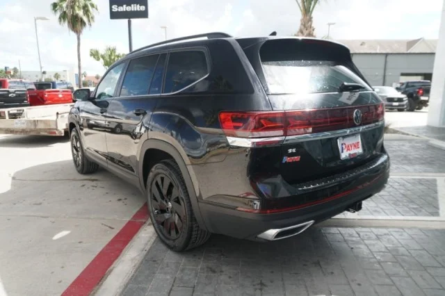 New 2026 Deep Black Pearl Volkswagen 2.0T SE w/Technology image 10