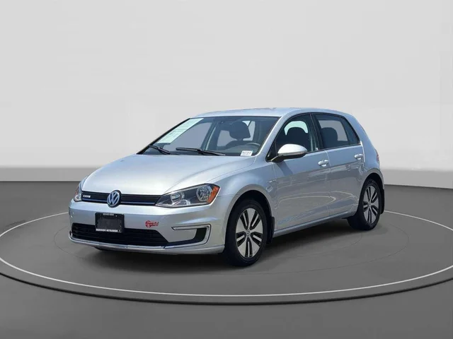 2016 Volkswagen e-Golf SE