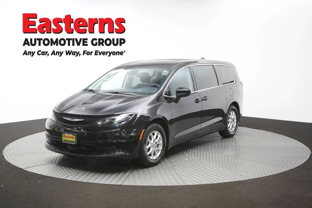 Used 2024 Black Chrysler LX image 56