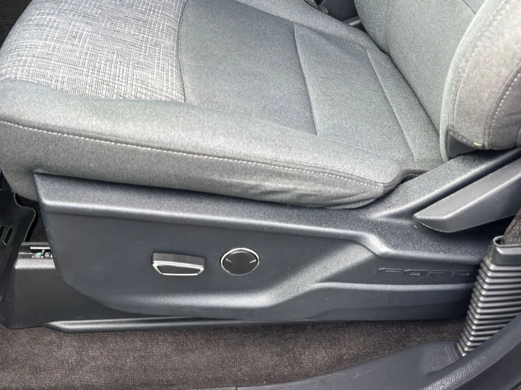 Used 2021 White Ford XLT image 14