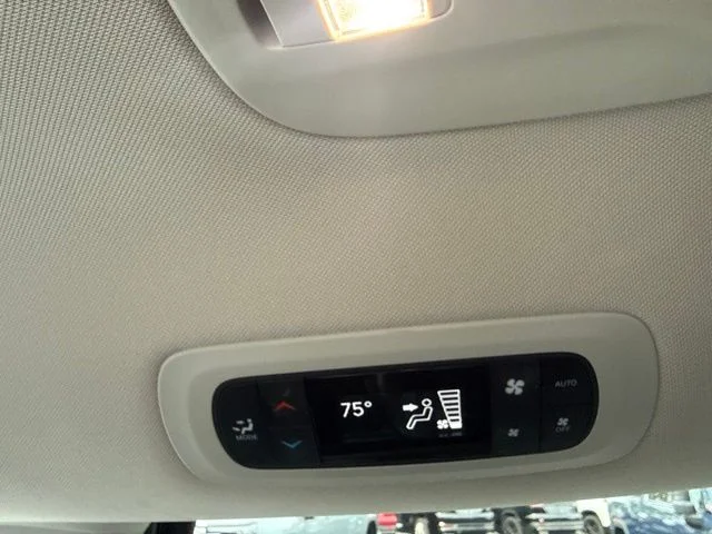 Used 2023 Black Chrysler Touring L image 29
