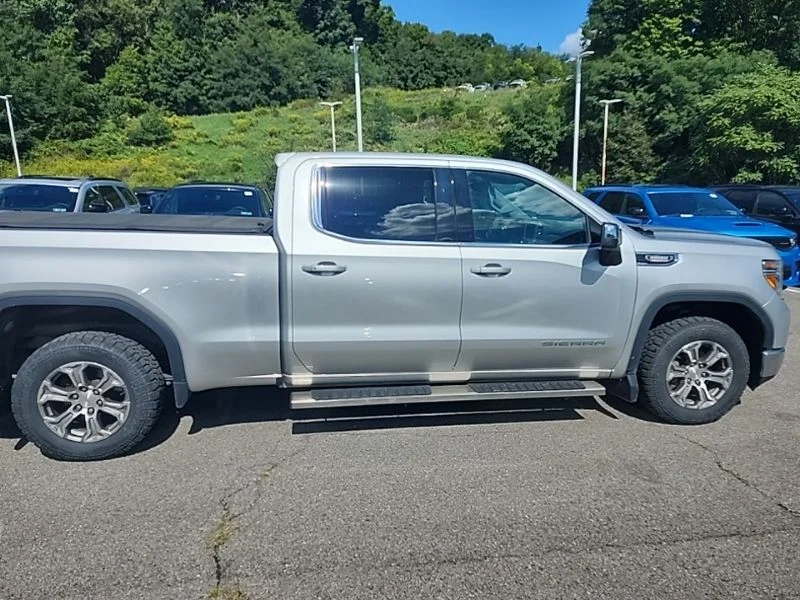 Used 2021 Silver GMC SLE image 8