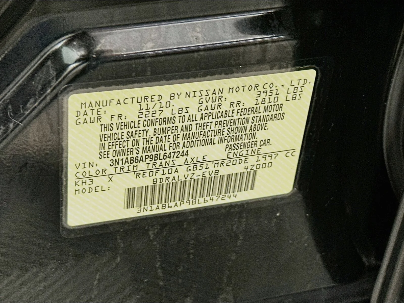 Used 2011 Black Nissan 2.0 SL image 32