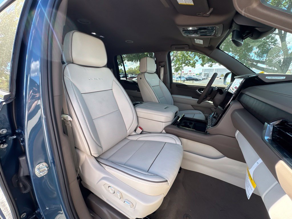 2026 GMC Yukon XL Denali - Photo 27