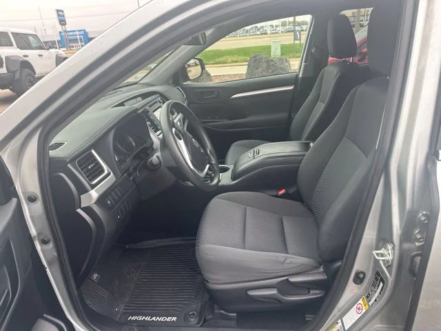 Certified Used 2019 Celestial Silver Metallic Toyota LE image 6