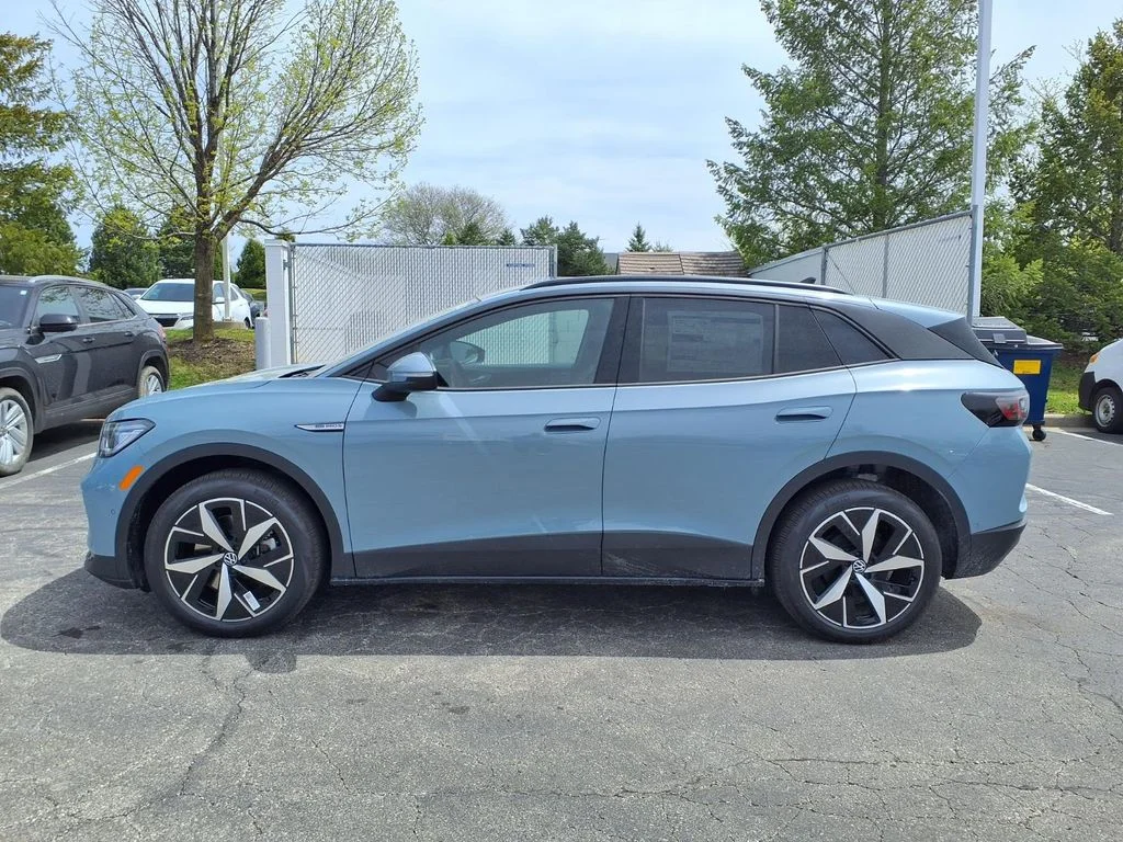 New 2026 Arctic Blue Metallic Volkswagen Pro S image 3