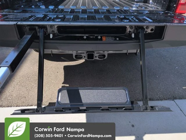 New 2026 Agate Black Metallic Ford Lariat image 31