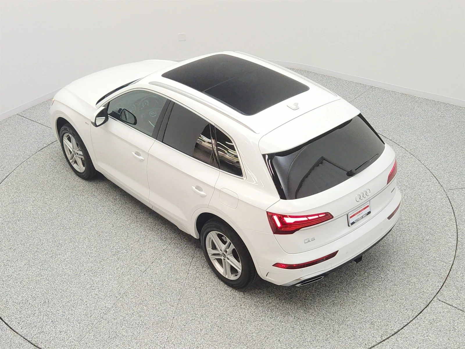 Used 2023 Ibis White Audi S line Premium Plus 55 TFSI e quattro image 28