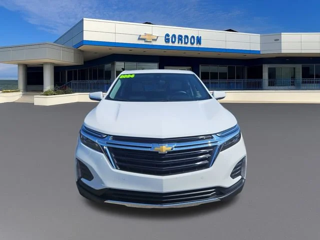 Used 2024 Summit White Chevrolet LT image 8