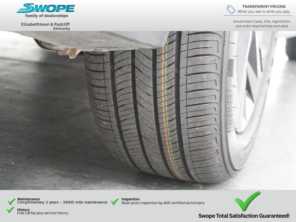 Used 2023 Onyx Black Hyundai SEL image 30