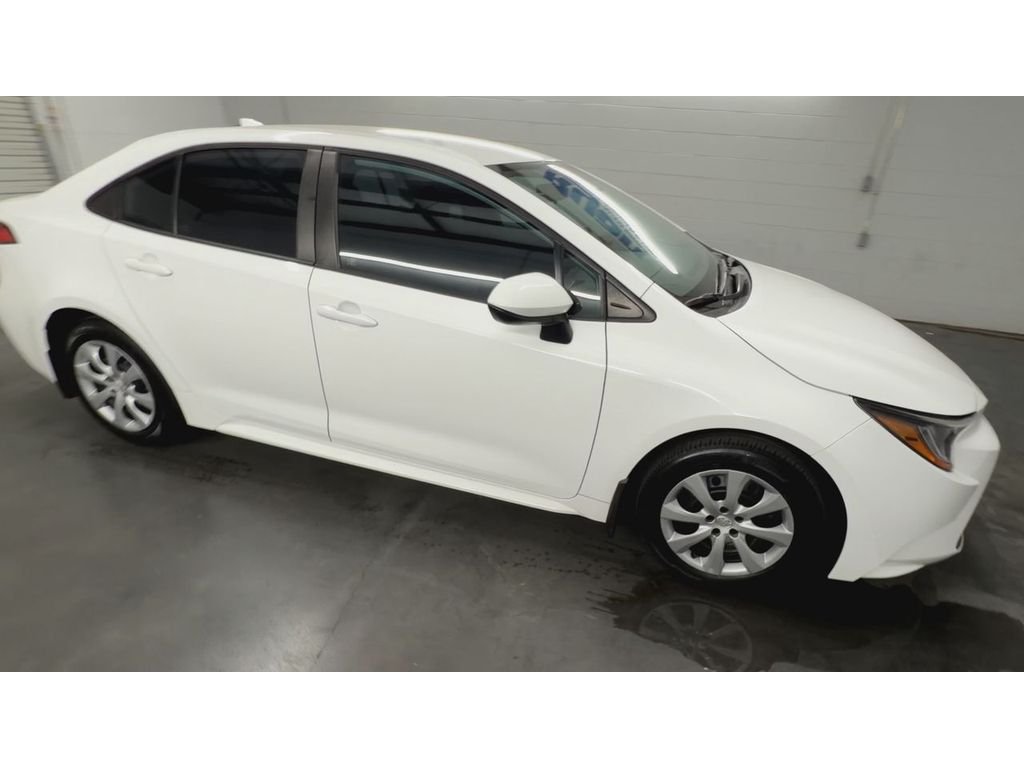 Used 2022 Toyota Corolla LE with VIN 5YFEPMAE0NP365178 for sale in Monroe, LA