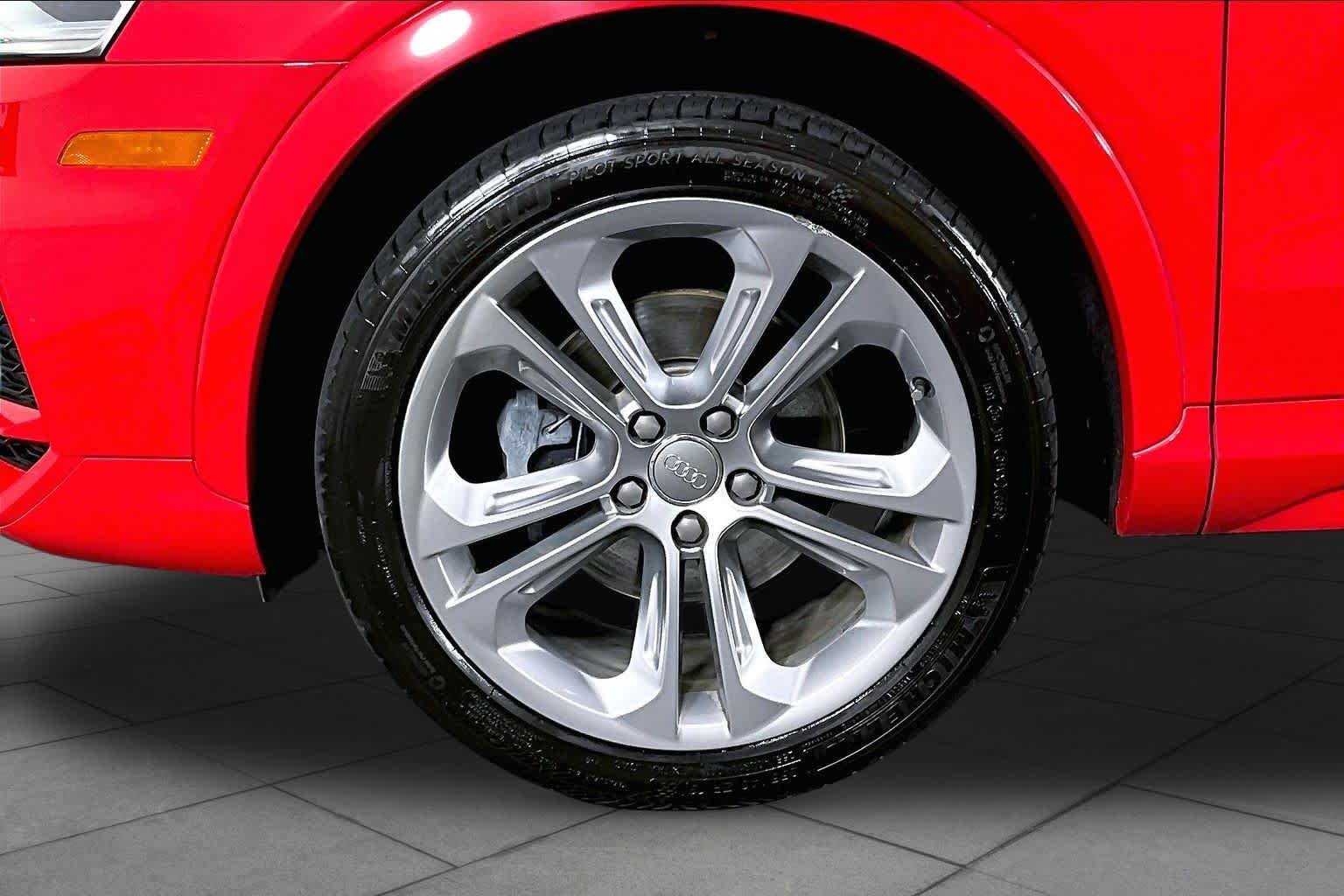 Used 2018 Misano Red Pearl Effect Audi Sport Premium image 10